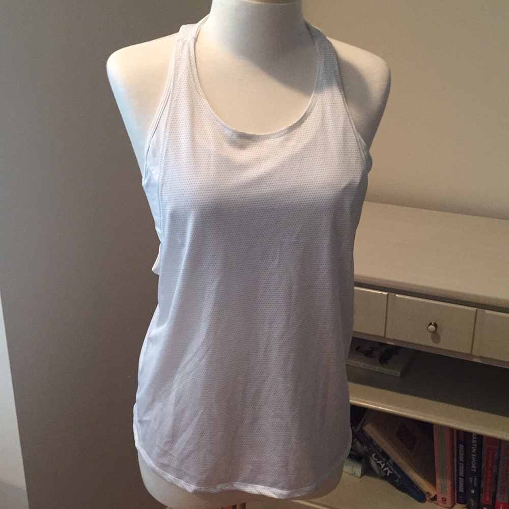 Lulu lemon white tank with built in bra